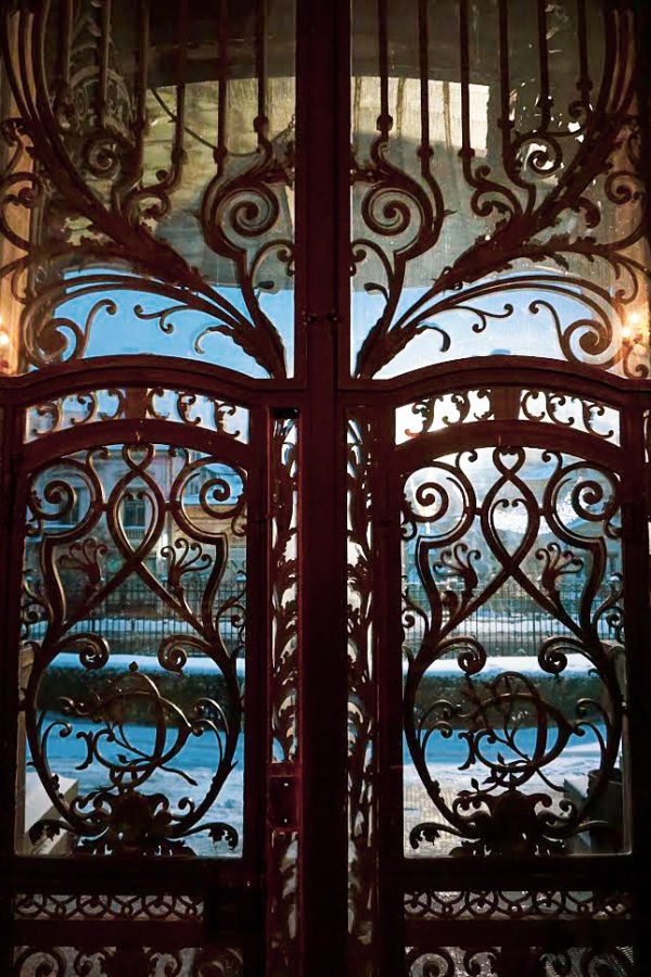 Ușă din Muzeul George Enescu