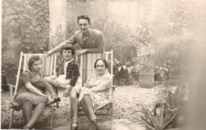 Liana cu rudele sale (Dan Sersea și Tanti Lizica)