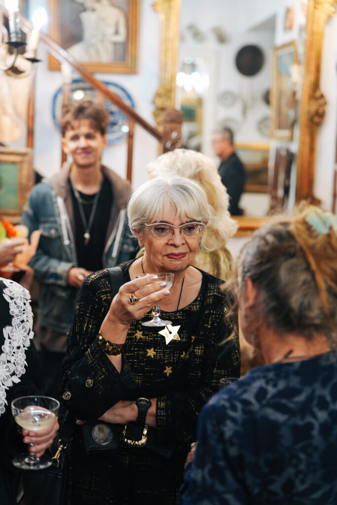 Irina Margareta Nistor la Recital #Aiciastat din cadrul Festivalului Silvia Șerbescu la Casa memorială Muzeu Alexandru Țipoia - Foto: Alex Damian