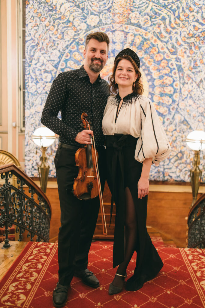 Ana și Andrei Rubeli la recitalul #Aiciastat din cadrul Festivalului Silvia Șerbescu la Palatul Cesianu-Racoviță - Foto: Andrada Pavel