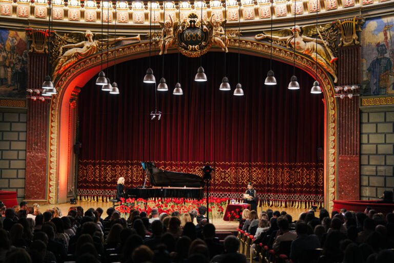 Recital de pian Alexandra Silocea cu interludii lirice interpretate de Natalia Cebanu la Ateneul Român - Festivalul AICI A STAT - Ediția Silvia Șerbescu - credit foto Alex Damian